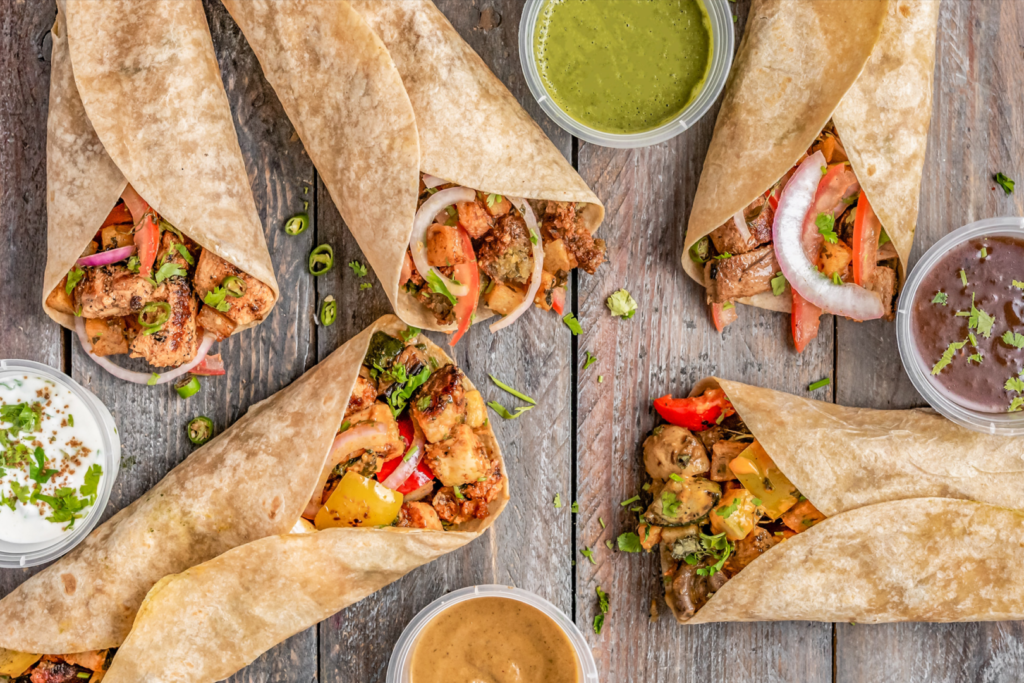 verschieden gefüllte Burritos