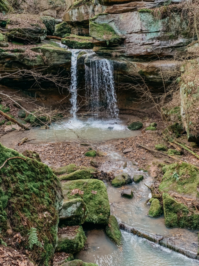 Wasserfall im Wald